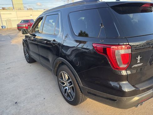 Used 2019 Ford Explorer Sport w/ Equipment Group 401A AWD/4WD image 5