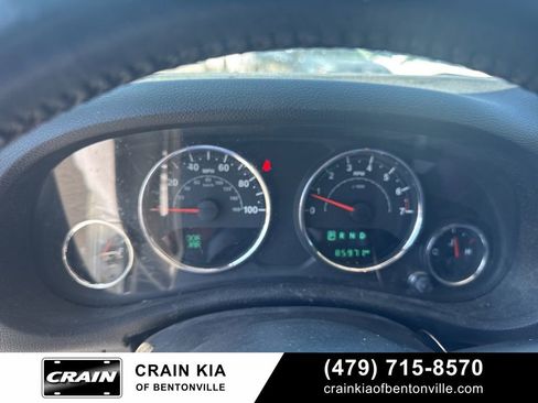 Used 2016 Jeep Wrangler Unlimited Sport image 31