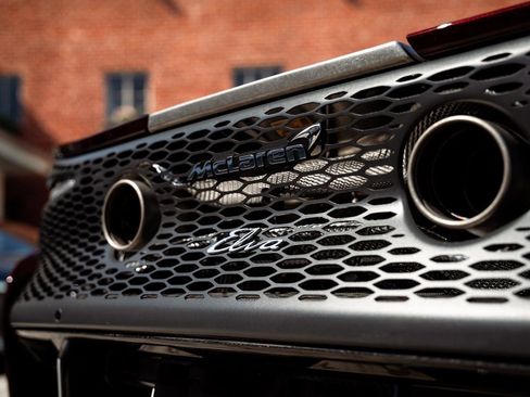 Used 2021 McLaren Elva RWD image 13
