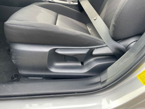 Used 2025 Toyota Corolla LE image 23