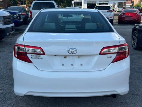 Used 2014 Toyota Camry LE FWD image 7
