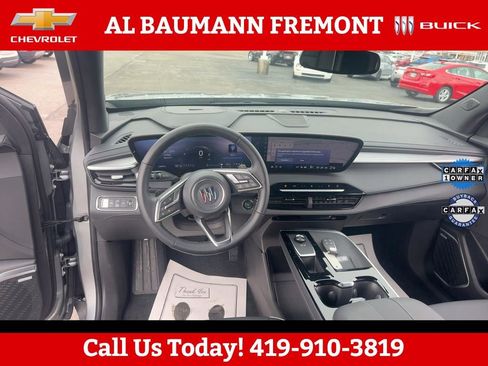 Used 2025 Buick Enclave Preferred AWD/4WD image 7