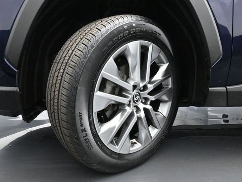 Used 2023 Toyota RAV4 Limited image 22