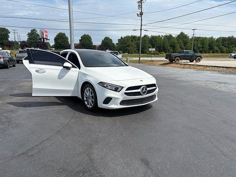Used 2019 Mercedes-Benz A 220 image 9