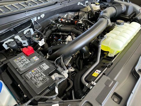 New 2026 Ford Expedition Max Platinum image 14