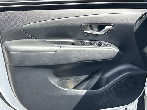 Certified 2023 Hyundai Tucson SE FWD image 16