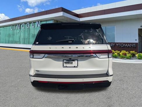 Certified 2024 Lincoln Navigator Black Label AWD/4WD image 5