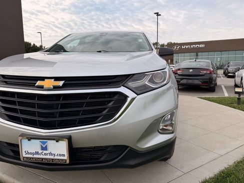 Used 2021 Chevrolet Equinox LS w/ LS Convenience Package AWD/4WD image 13