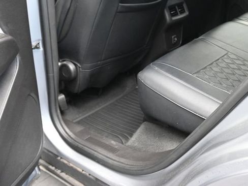 Used 2024 Chevrolet Equinox LS w/ Driver Confidence II Package FWD image 16