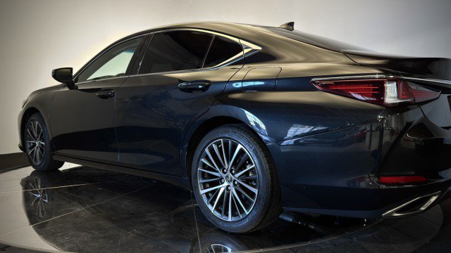 Used 2023 Lexus ES 350 w/ Premium Package FWD image 35