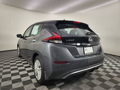 Used 2025 Nissan Leaf S FWD image 3