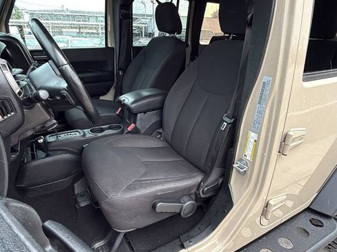Used 2016 Jeep Wrangler Unlimited Sport w/ Quick Order Package 24S AWD/4WD image 21