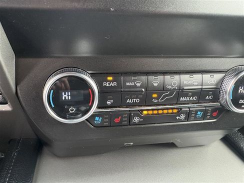 Used 2021 Ford Expedition XLT AWD/4WD image 20
