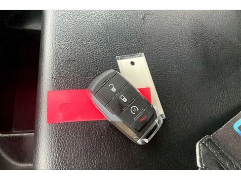 Used 2021 RAM 1500 Big Horn image 11