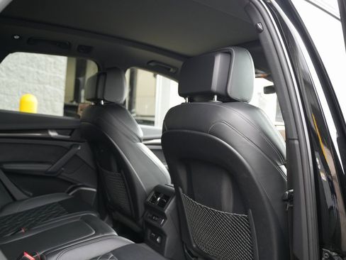 Used 2021 Audi SQ5 Premium Plus w/ Premium Plus Package image 29