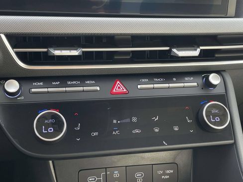 Certified 2024 Hyundai Sonata SEL FWD image 19