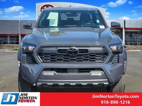 Used 2024 Toyota Tacoma TRD Off-Road AWD/4WD image 2