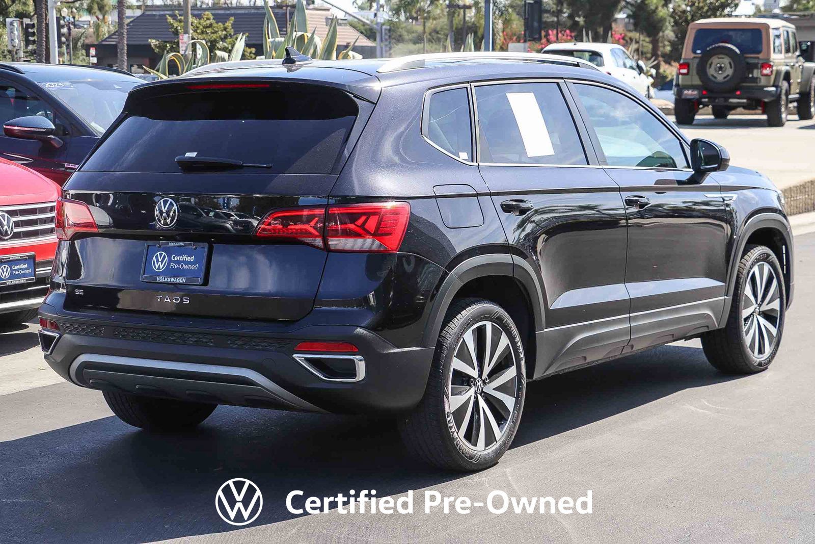 Certified 2023 Volkswagen Taos SE FWD image 7