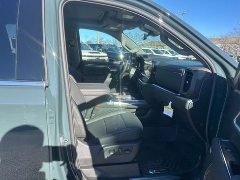 New 2026 Chevrolet Silverado 1500 LTZ w/ Technology Package image 32