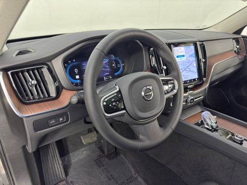 Used 2024 Volvo XC60 T8 Ultimate w/ Protection Package Premier image 16