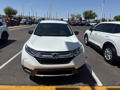 Used 2019 Honda CR-V LX image 2