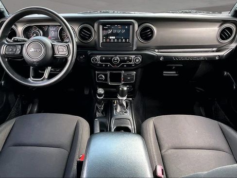 Used 2022 Jeep Wrangler Unlimited Sport image 16