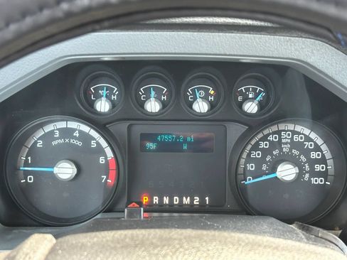 Used 2016 Ford F250 XL w/ Power Equipment Group AWD/4WD image 4