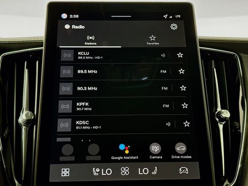 New 2026 Volvo XC60 T8 Ultra w/ Climate Package PRO image 15