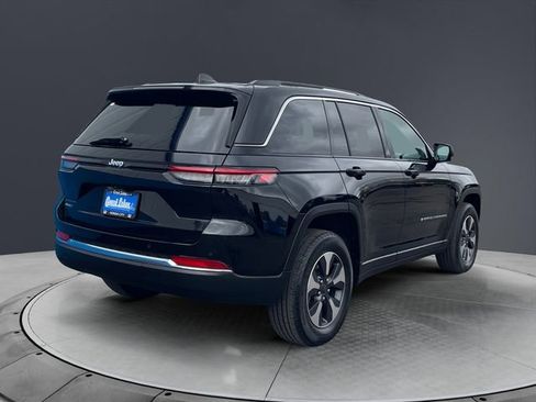 Used 2023 Jeep Grand Cherokee 4WD 4xe image 5