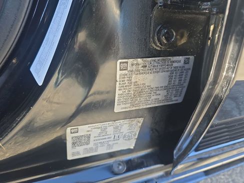 Used 2023 GMC Sierra 3500 SLT w/ SLT Convenience Package image 5