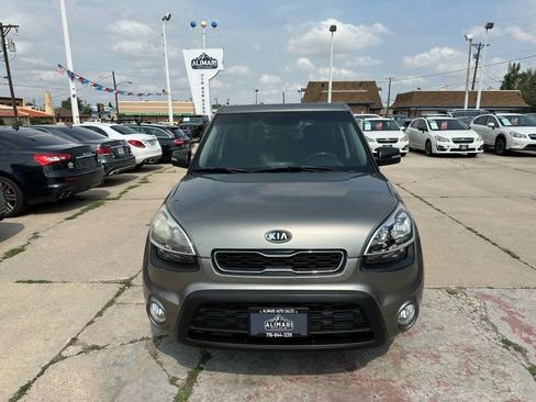 Used 2012 Kia Soul + w/ Audio Pkg FWD image 2
