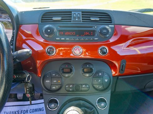 Used 2013 FIAT 500 Turbo w/ Comfort/Convenience Group image 11