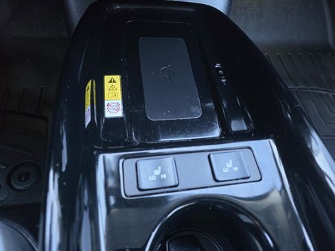 Certified 2020 Toyota Prius Prime XLE image 22