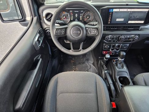 Certified 2025 Jeep Wrangler Unlimited Sport AWD/4WD image 15