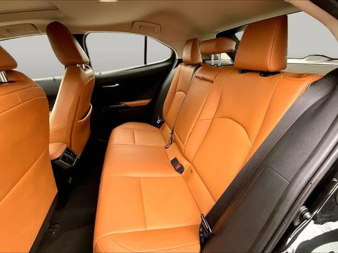 Used 2020 Lexus UX 200 w/ Accessory Package 2 FWD image 21