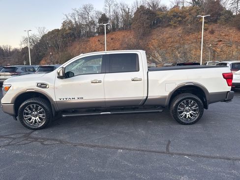 Used 2018 Nissan Titan Platinum Reserve w/ Platinum Utility Package image 4