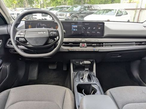 Used 2025 Kia K4 FWD image 21