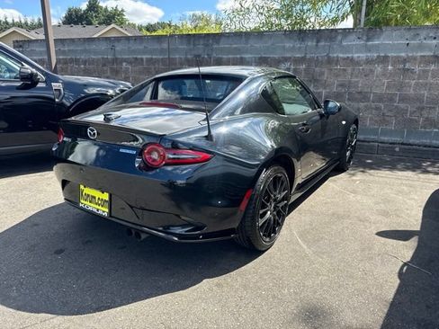 Used 2024 MAZDA MX-5 Miata RF Club RWD image 3