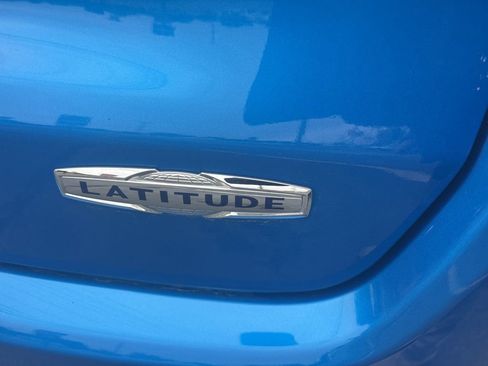 Used 2022 Jeep Compass Latitude AWD/4WD image 29