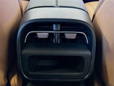 Used 2024 Mercedes-Benz E 350 4MATIC Sedan image 26