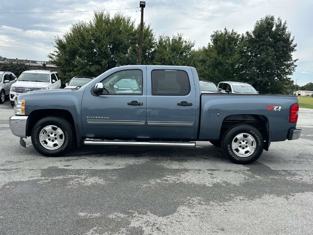 Used 2013 Chevrolet Silverado 1500 LT w/ All-Star Edition AWD/4WD image 8