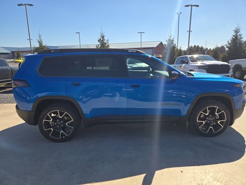 New 2026 Jeep Cherokee Overland w/ Advanced Pro Tech Group image 2