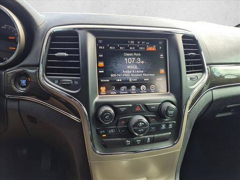 Used 2014 Jeep Grand Cherokee Overland RWD image 10