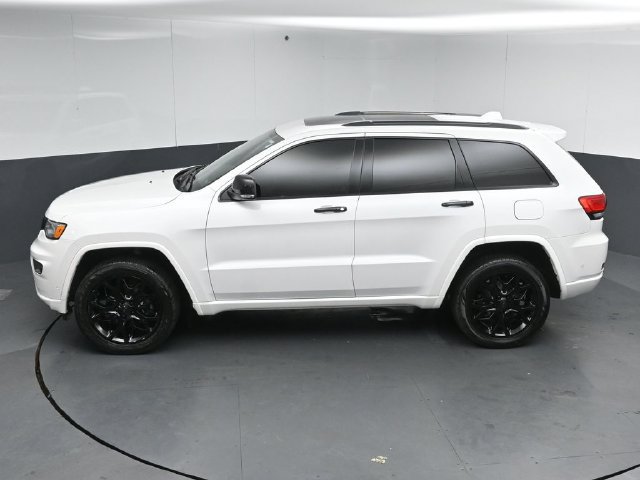 Used 2020 Jeep Grand Cherokee Overland AWD/4WD image 49