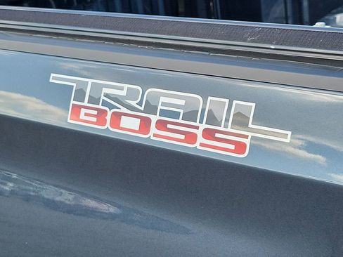 Used 2021 Chevrolet Silverado 1500 Custom Trail Boss w/ LPO, Dark Essentials Package AWD/4WD image 31