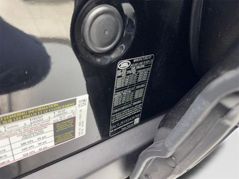 Used 2025 Land Rover Range Rover Velar Dynamic SE image 79