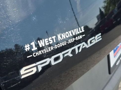 Used 2023 Kia Sportage X-Line w/ X-Line Premium Package AWD/4WD image 12