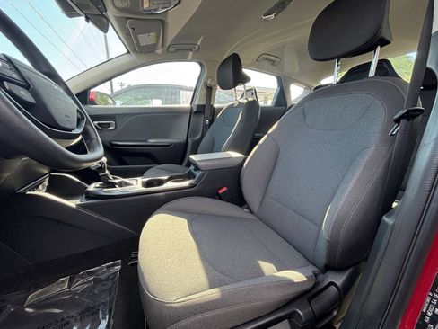 Used 2025 Kia K4 FWD image 36