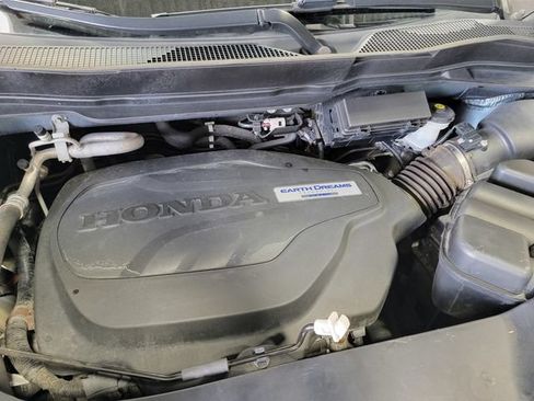 Used 2017 Honda Pilot Touring image 34