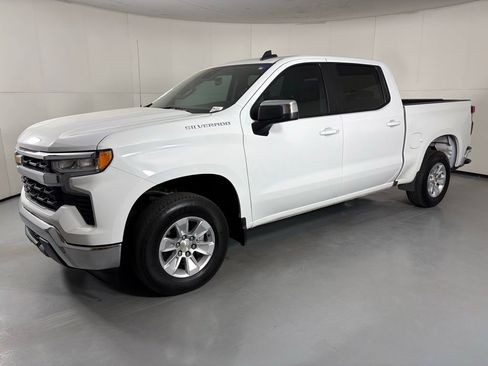 Used 2025 Chevrolet Silverado 1500 LT RWD image 5